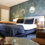 Hotel Restaurant De Wolfsberg 4*