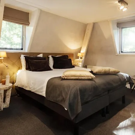 Restaurant De Wolfsberg Szálloda 4*