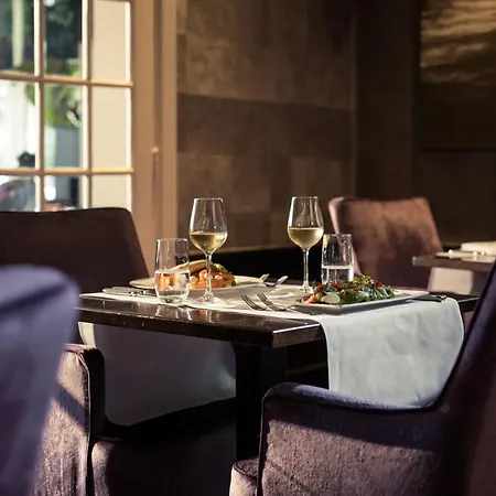 Restaurant De Wolfsberg 호텔 고스비크