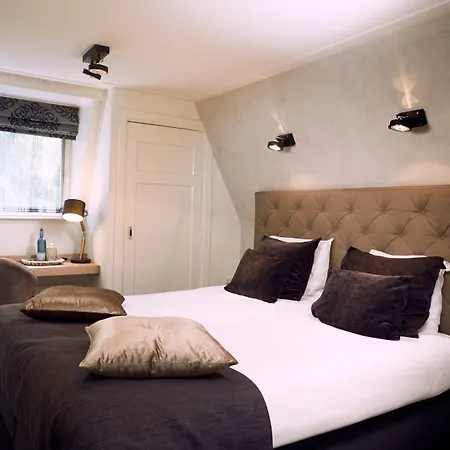 Hotel Restaurant De Wolfsberg 4*
