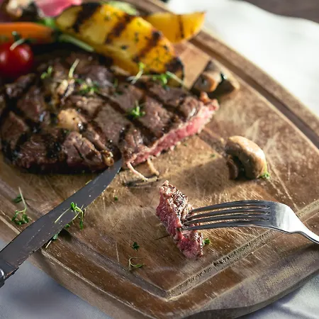 Restaurant De Wolfsberg Hotel