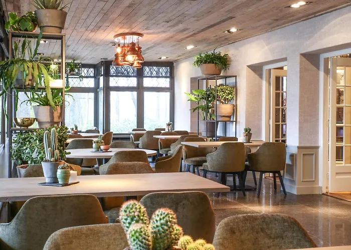 Restaurant De Wolfsberg Hotell 4*