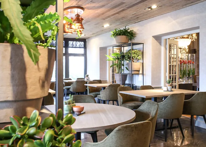 Restaurant De Wolfsberg 4*