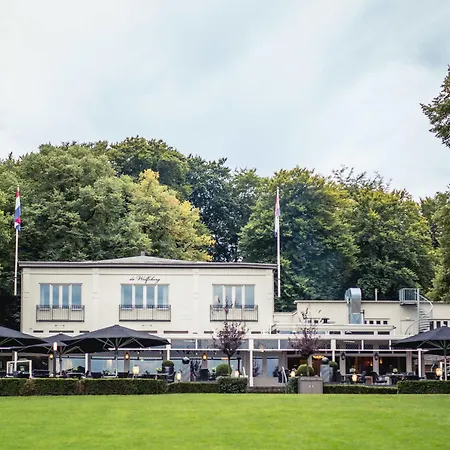 Restaurant De Wolfsberg 4*
