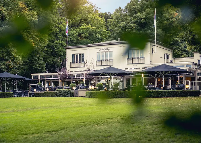Restaurant De Wolfsberg 4*