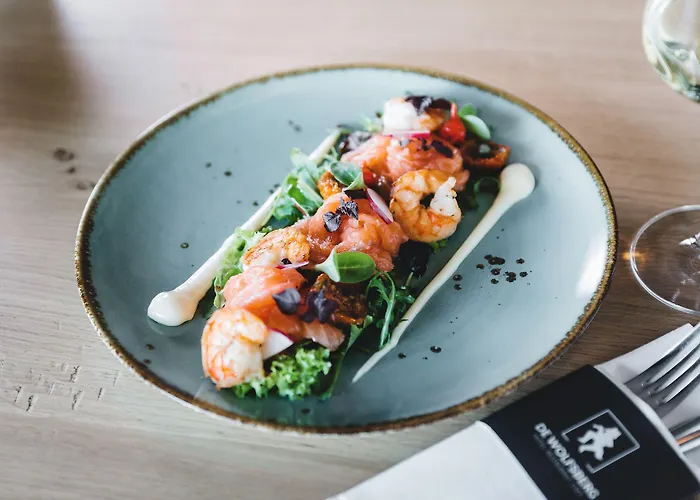 Restaurant De Wolfsberg 4*